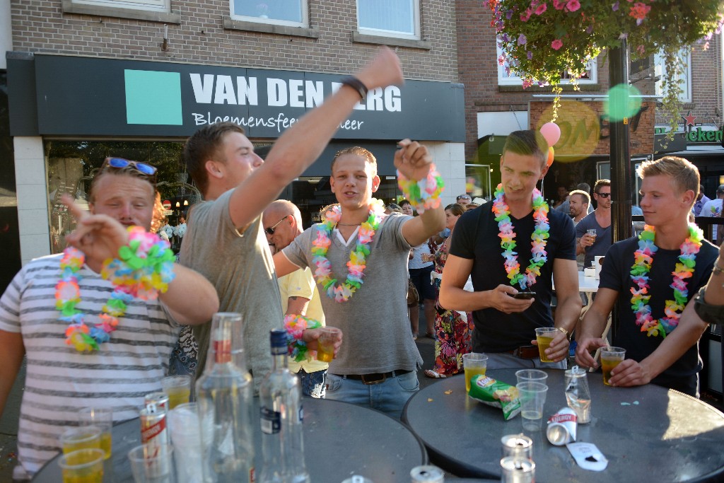 ../Images/Zomercarnaval Noordwijkerhout 2016 329.jpg